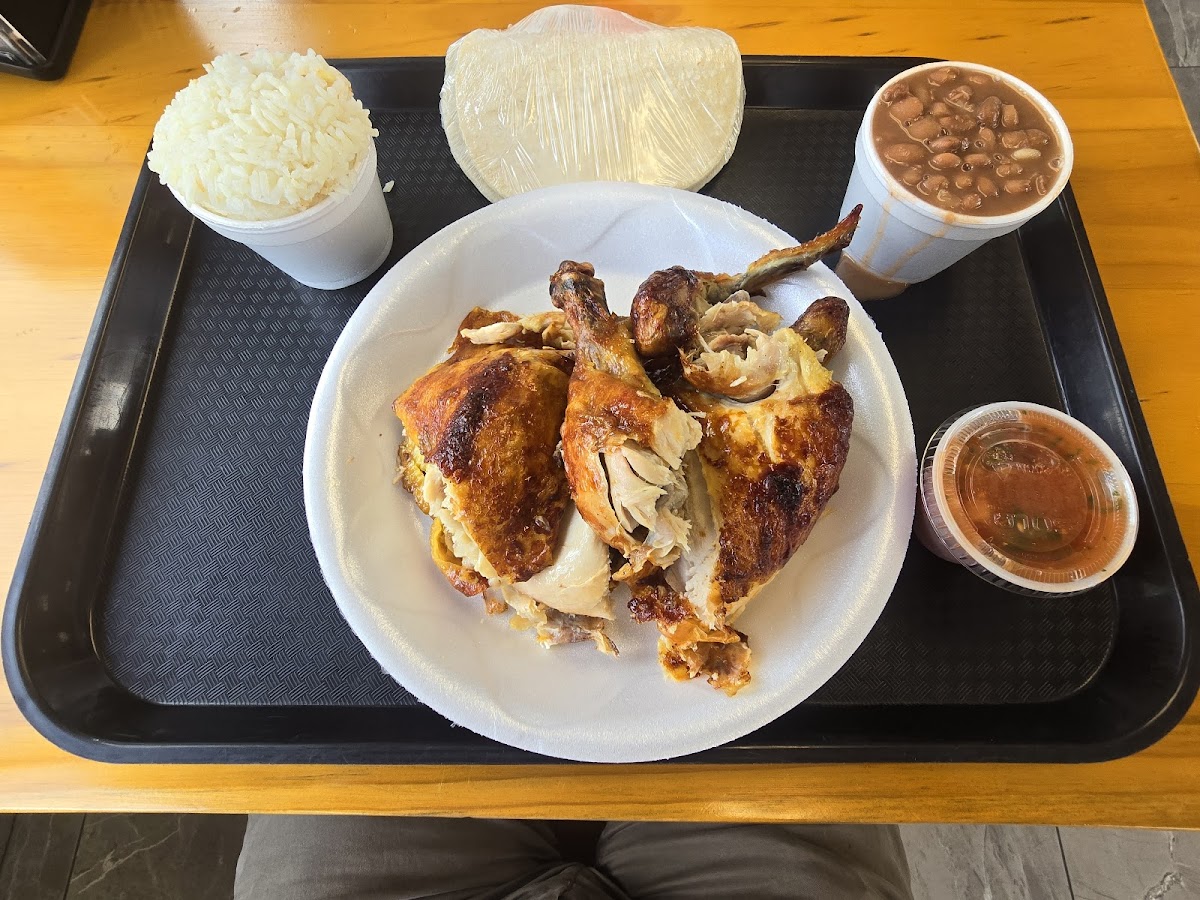 El Pollo Dorado Photos 2